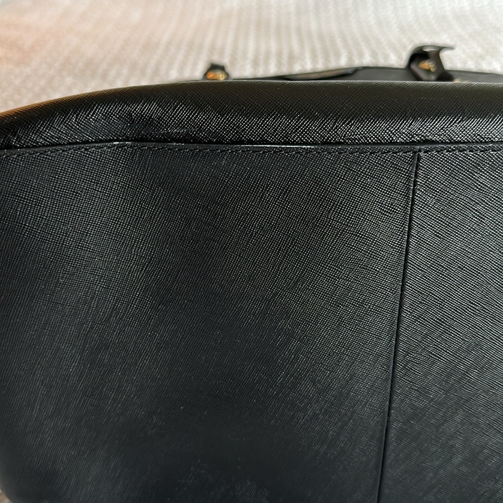 Black Henri Bendel large tote - Picture 13 of 16
